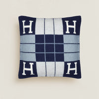 stripe-dark-blue-pillowcase