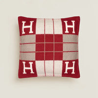 stripe-burgundy-pillowcase